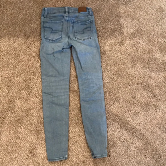 light wash American Eagle jeans - Picture 2 of 3